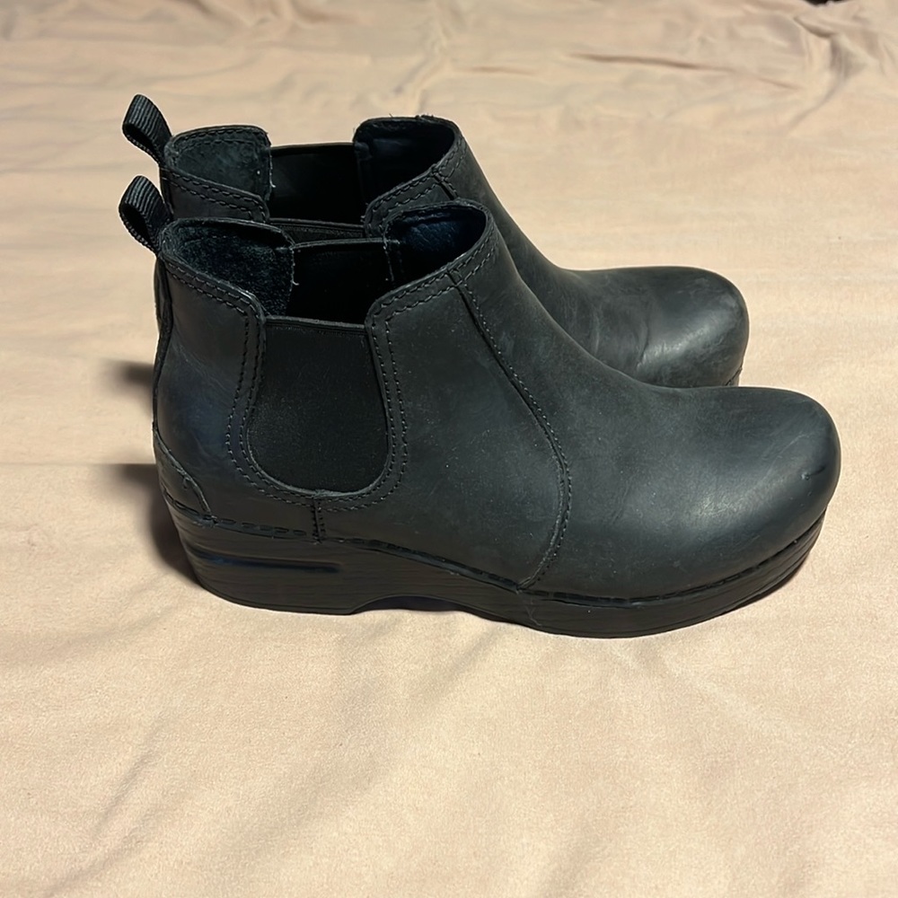 Dansko Frankie booties - black oiled - size 36